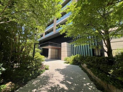 グランドメゾン白金の杜ザ・タワー エントランス