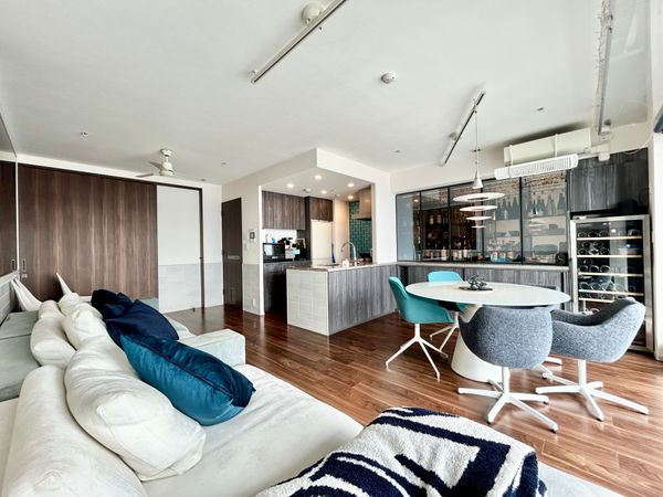 ドゥ・トゥール WEST リビング ドゥ・トゥール WEST リビング