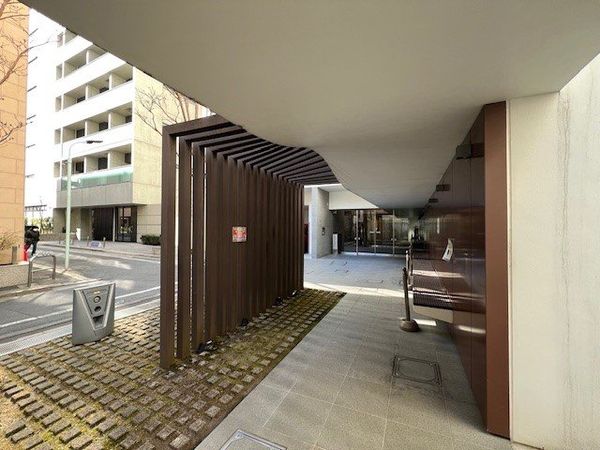 ローレルアイ白金 エントランス