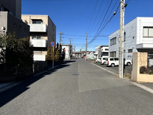 前面道路（北東側幅員約7.9ｍ公道）