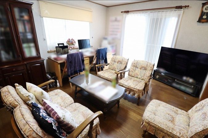 泉台四丁目戸建 リビング 泉台四丁目戸建 リビング