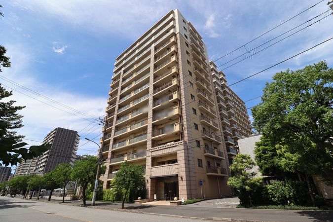 ライネスシティ千葉みなと 外観