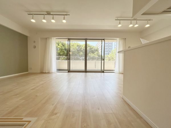 The NOBUTO HILLS FOREST COURT リビング The NOBUTO HILLS FOREST COURT リビング