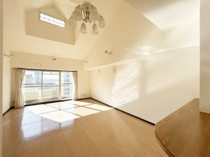 プラザ学園前 10号棟 リビング