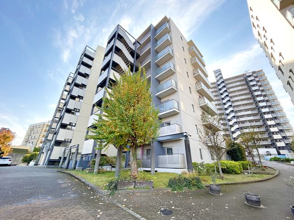 エステ・スクエア青葉の森 二番館 外観 エステ・スクエア青葉の森 二番館 外観