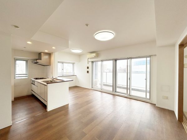 サングランデ千葉みなと リビング サングランデ千葉みなと リビング