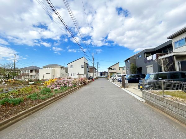 稲毛町5丁目土地 前面道路含む外観 稲毛町5丁目土地 前面道路含む外観