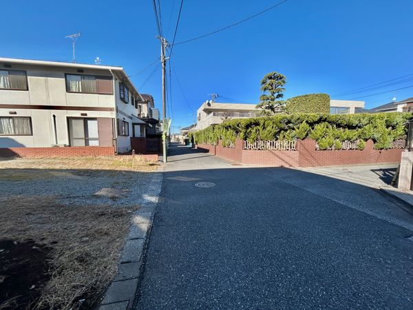 長沼町 土地 前面道路含む外観