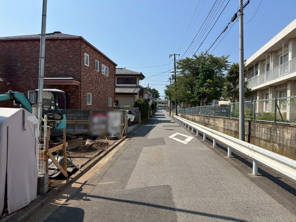 稲丘町新築戸建 前面道路含む外観 稲丘町新築戸建 前面道路含む外観