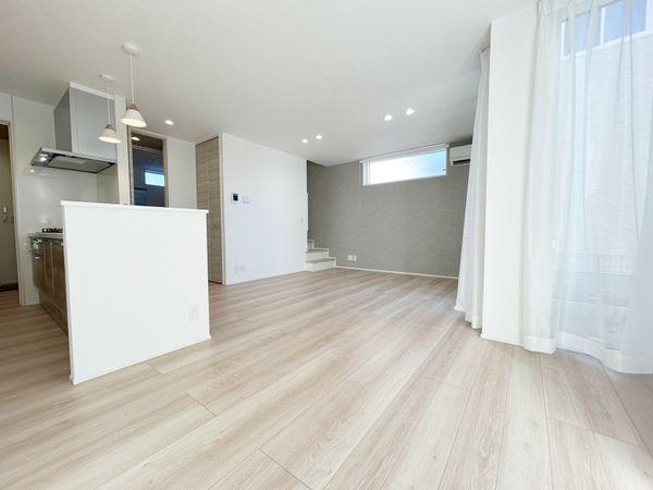 若松町 33号地 リビング 若松町 33号地 リビング