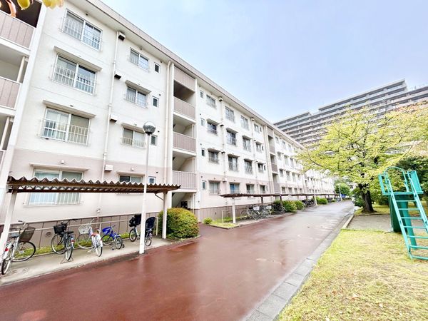 検見川ハイツ 2号棟 外観 検見川ハイツ 2号棟 外観