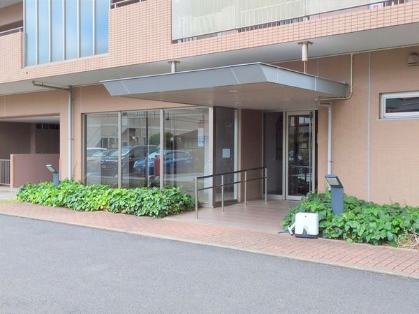 ガーデンプラザ新検見川 16番館 エントランス ガーデンプラザ新検見川 16番館 エントランス