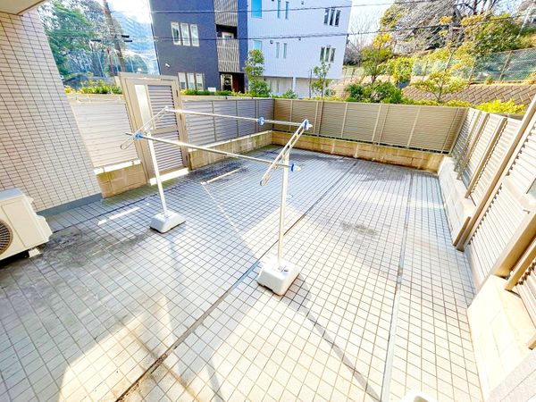 エクセレントシティ稲毛小仲台ガーデン 庭 エクセレントシティ稲毛小仲台ガーデン 庭