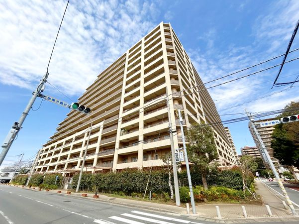 ルネ・アイクレール 外観 ルネ・アイクレール 外観