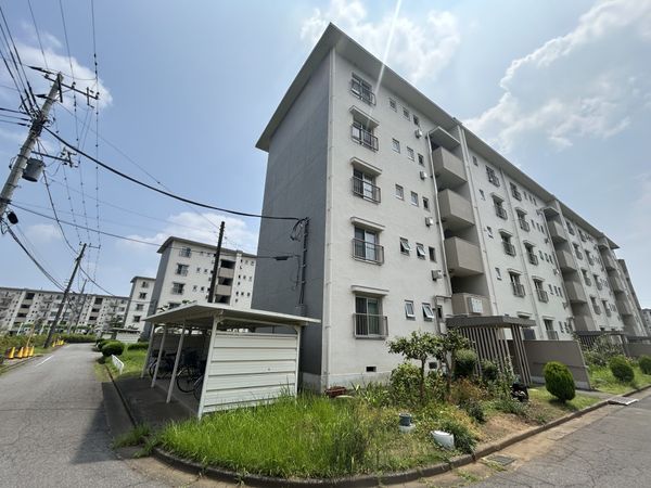 稲毛海岸3丁目団地 16号棟 外観