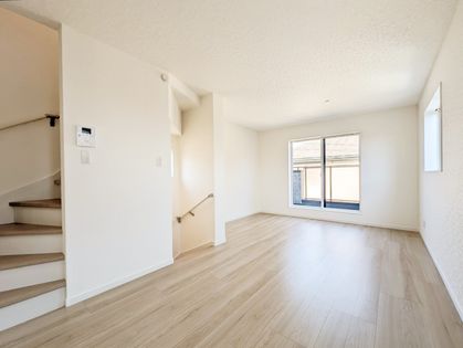 前原東4丁目 新築戸建2号棟 リビング