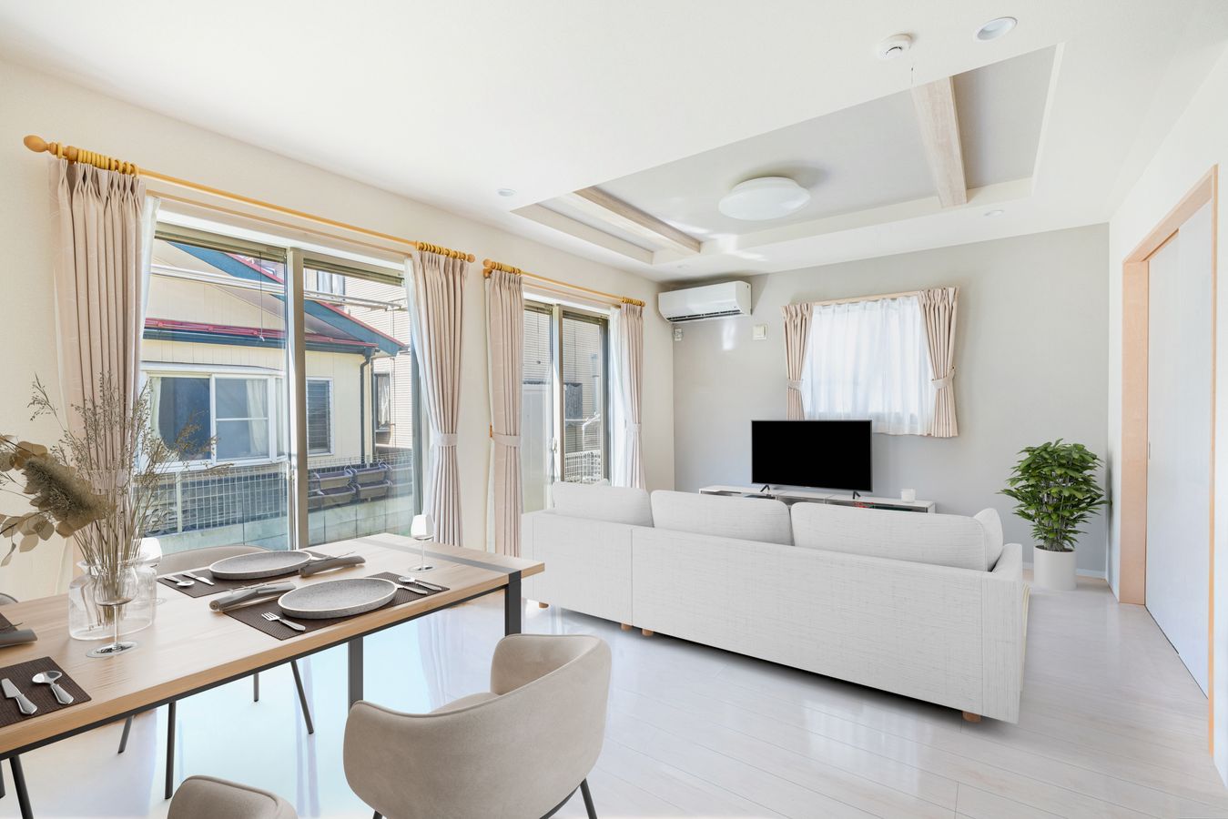 袖ヶ浦4丁目 蓄電池付き戸建 リビング リビング