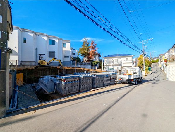藤崎4丁目 新築戸建2号棟 前面道路含む外観 藤崎4丁目 新築戸建2号棟 前面道路含む外観