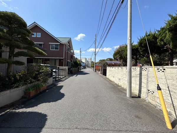 袖ヶ浦5丁目 戸建 前面道路含む外観