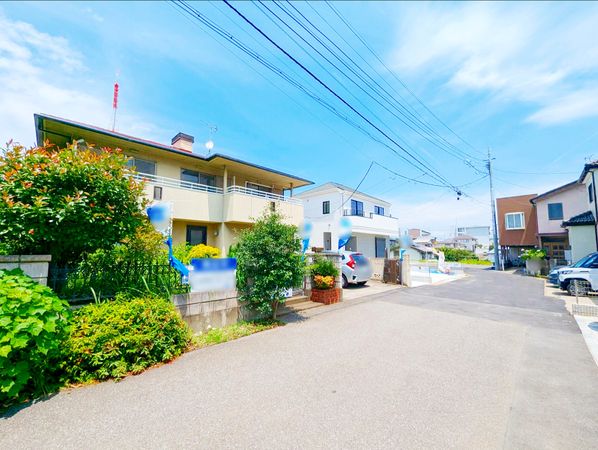 三山1丁目 中古戸建 前面道路含む外観