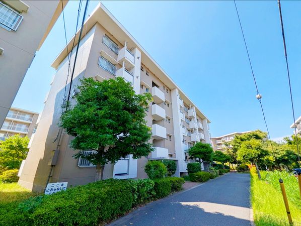 秋津第一団地 1-4号棟 外観 秋津第一団地 1-4号棟 外観