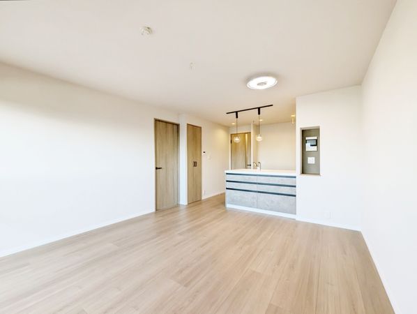 グランコート大久保Ⅱセントラルアベニュー リビング グランコート大久保Ⅱセントラルアベニュー リビング