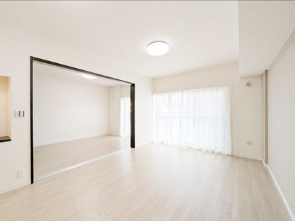 ロイヤルプラザ津田沼 リビング