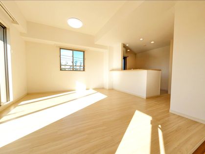 デュオヒルズ津田沼前原 リビング