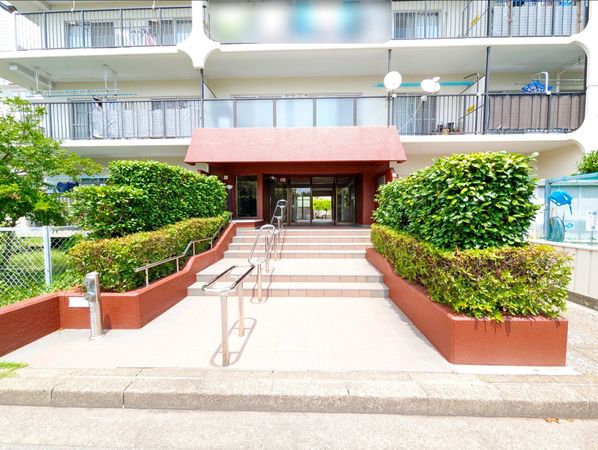 マープル津田沼スカイハイツ C棟 エントランス マープル津田沼スカイハイツ C棟 エントランス