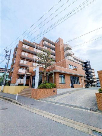 ライオンズマンション京成大久保 外観