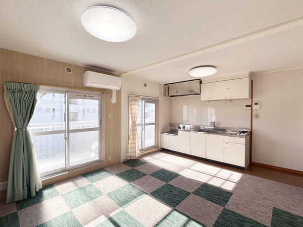 加良部中央住宅13号棟 リビング