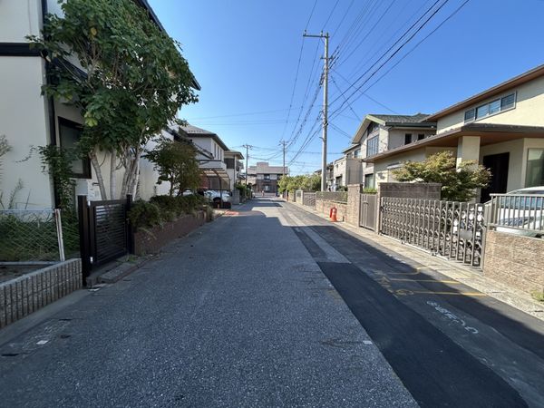 磯辺四丁目土地 B区画 前面道路含む外観