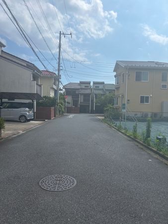 前面道路含む外観