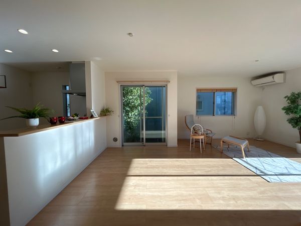 花園町戸建 リビング