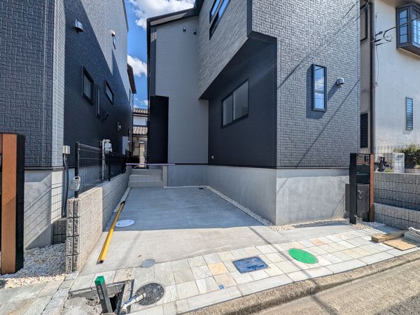 高浜5丁目新築戸建 駐車場 高浜5丁目新築戸建 駐車場