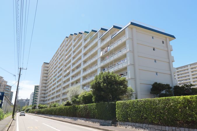東建検見川マンションB棟 外観 東建検見川マンションB棟 外観