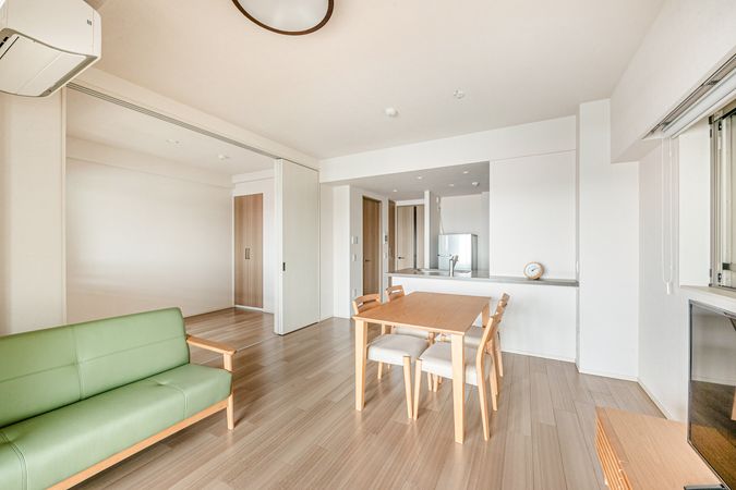 ヴェレーナシティパレ・ド・マリナージュ リビング