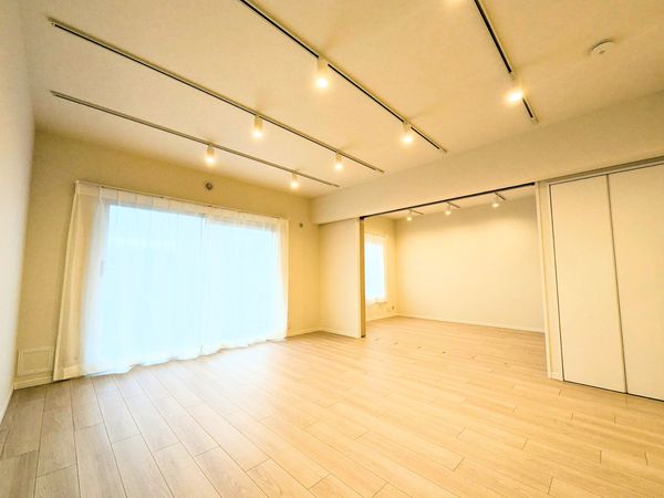 第二検見川ハウス リビング