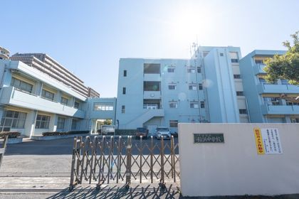 稲毛海岸3丁目団地 11号棟 千葉市立稲浜中学校(約420m) 千葉市立稲浜中学校(約420m)