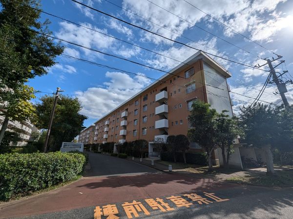 磯辺第一団地18号棟 外観