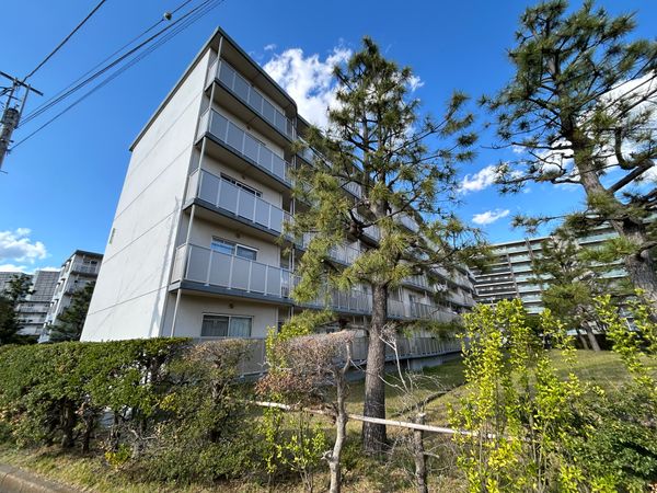 磯辺西住宅 1号棟 外観 磯辺西住宅 1号棟 外観