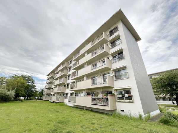 稲毛海岸三丁目団地 外観 稲毛海岸三丁目団地 外観