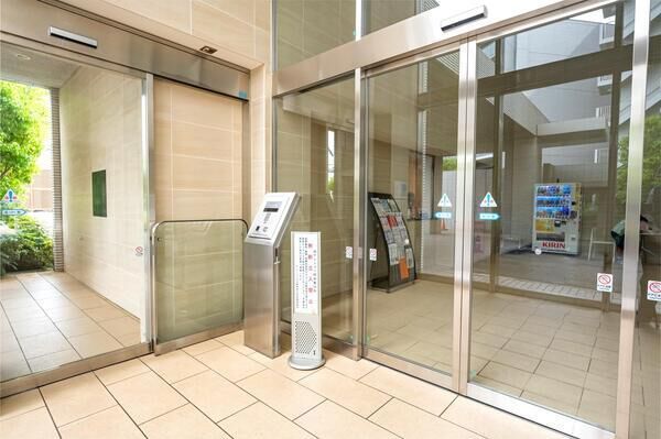 ザ・パークハウス新検見川 イーストレジデンス エントランス エントランス