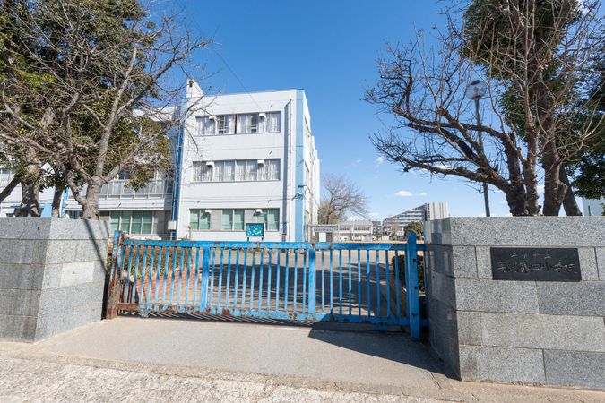 ライオンズガーデン稲毛海岸 千葉市立高洲第四小学校(約360m) 千葉市立高洲第四小学校(約360m)