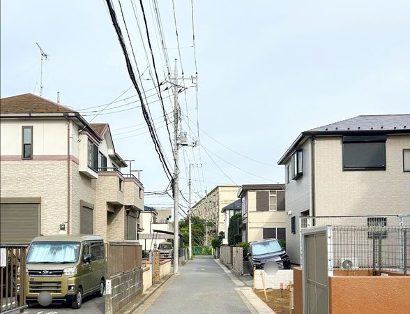 船橋市薬円台5丁目 土地 前面道路含む外観