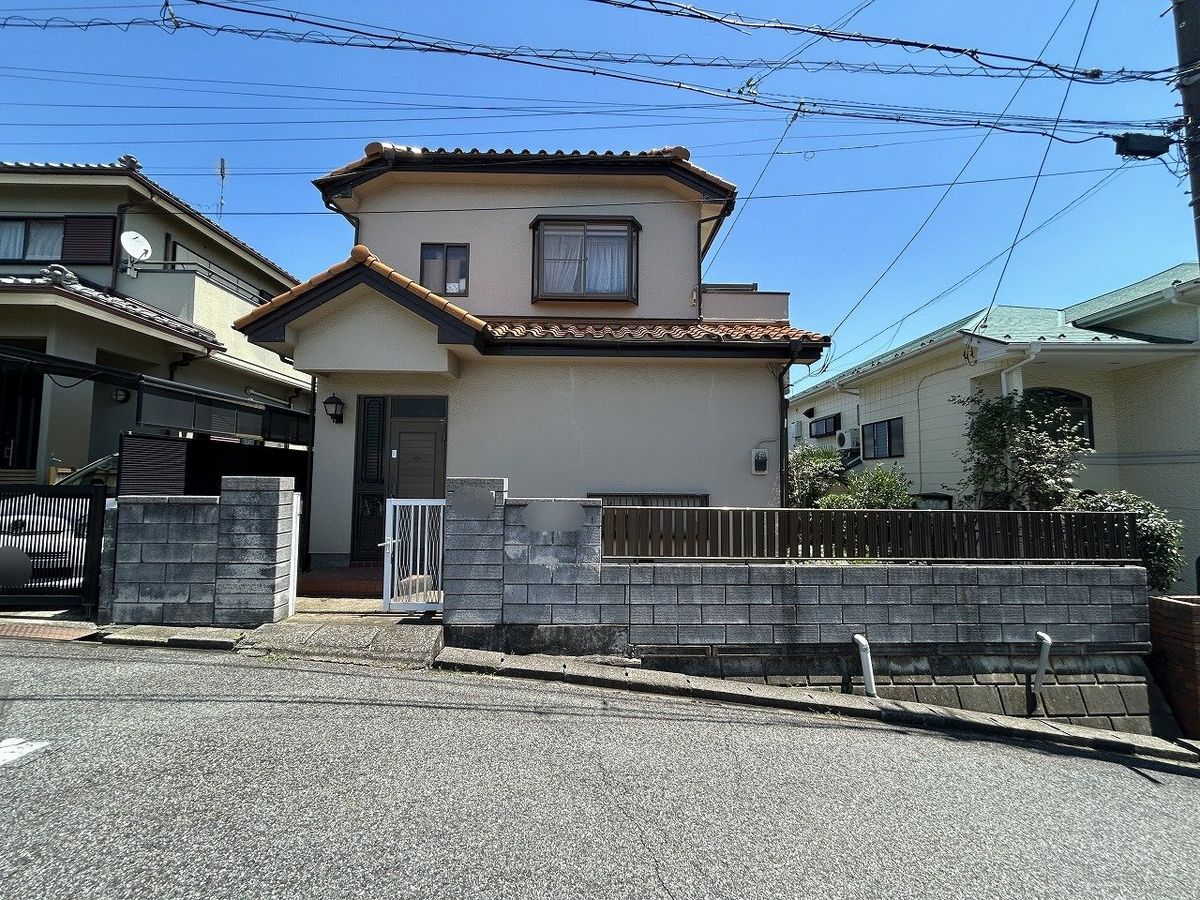 前面道路含む外観