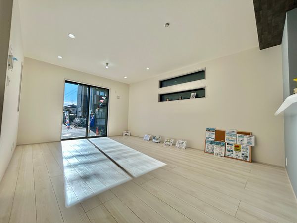 船橋市習志野台2丁目 新築戸建 2号棟 リビング