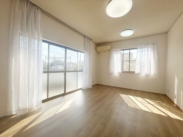 船橋市薬円台6丁目 戸建 リビング 船橋市薬円台6丁目 戸建 リビング