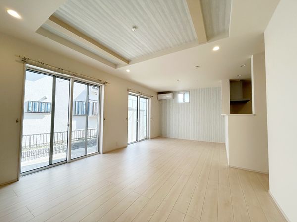 船橋市芝山5丁目 戸建 リビング 船橋市芝山5丁目 戸建 リビング