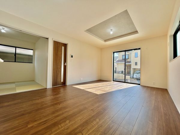 船橋市習志野台5丁目 新築戸建 2号棟 リビング